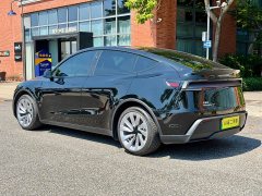 Tesla Model Y Long Range All-Wheel Drive - ფოტო 3