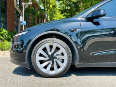 Tesla Model Y Long Range All-Wheel Drive - ფოტო 9
