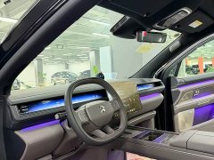 NIO ES8 Six-Seat Executive Luxury Edition - ფოტო 3