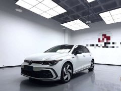 Volkswagen Golf GTI 380TSI DSG GTI - ფოტო 1