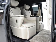 Toyota Vellfire Crown Hybrid 2.5L Premium Edition - ფოტო 18