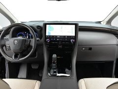 Toyota Vellfire Crown Hybrid 2.5L Premium Edition - ფოტო 8