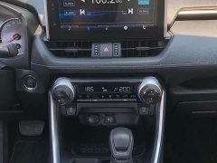 Toyota Vlanda 2020 2.0L CVT FWD Luxury - ფოტო 12