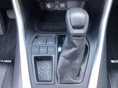 Toyota Vlanda 2020 2.0L CVT FWD Luxury - ფოტო 13