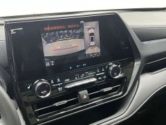 Toyota Crown Venza 2022 2.5L HEV AWD Premium - ფოტო 14