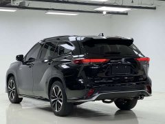 Toyota Crown Venza 2022 2.5L HEV AWD Premium - ფოტო 6