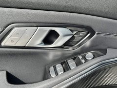 BMW 3 Series Facelift 325Li M Sport Package - ფოტო 17
