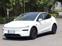 Tesla Model Y Long Range All-Wheel Drive Launch Edition - ფოტო 1