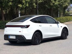 Tesla Model Y Long Range All-Wheel Drive Launch Edition - ფოტო 6