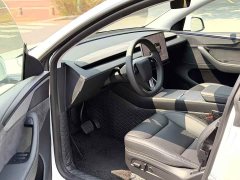 Tesla Model Y Long Range All-Wheel Drive Launch Edition - ფოტო 7
