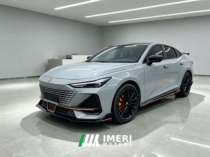Changan UNI-V 1.5T Excellence - ავტომობილი ჩინეთიდან