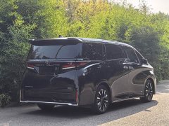 Toyota Vellfire Crown Hybrid 2.5L Premium Edition - ფოტო 17