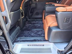 Toyota Vellfire Crown Hybrid 2.5L Premium Edition - ფოტო 9