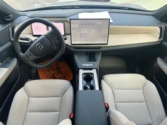 Volvo XC70 Plug-in Hybrid 2026 Two-Wheel Drive Long Range Core - ფოტო 6