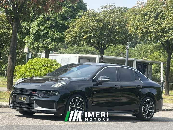 Lynk & Co 03 2.0T Diesel Automatic Champion Edition