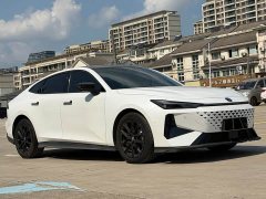 Changan UNI-V 1.5T Premium Sport - ფოტო 3