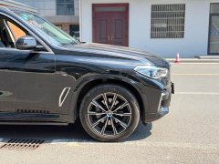 BMW X5 2022 xDrive 30Li Luxury M Sport Package - ფოტო 4