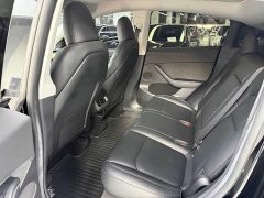 Tesla Model Y Rear-Wheel Drive - ფოტო 9