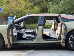 HiPhi Z Four-Seater - ფოტო 11