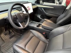 Tesla Model Y Rear-Wheel Drive - ფოტო 4