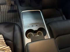 Tesla Model Y Rear-Wheel Drive - ფოტო 6