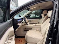 NIO ES8 Six-Seat Executive Signature Edition - ფოტო 9