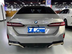 BMW 5 Series 530Li Luxury M Sport Package - ფოტო 20