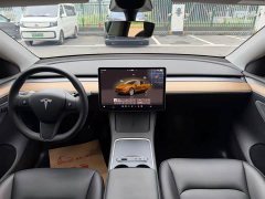 Tesla Model Y Rear-Wheel Drive - ფოტო 12