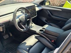 Tesla Model Y Long Range All-Wheel Drive - ფოტო 4