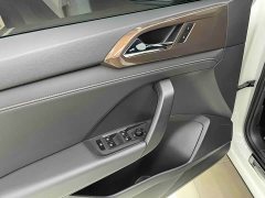 Volkswagen Touareg 280TSI FWD Luxury Edition - ფოტო 10