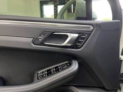 Porsche 2021 Macan 2.0T - ფოტო 20