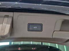 Volkswagen Viloran 380TSI Prestige - ფოტო 11