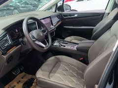 Volkswagen Viloran 380TSI Prestige - ფოტო 4