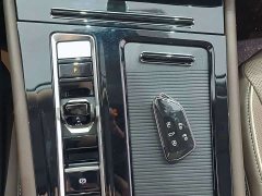 Volkswagen Viloran 380TSI Prestige - ფოტო 6