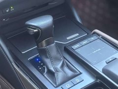 Lexus ES 200 Premium Edition - ფოტო 10