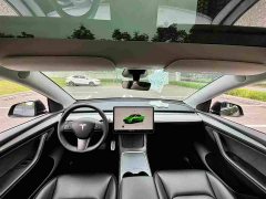 Tesla Model Y Rear-Wheel Drive - ფოტო 5