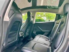 Tesla Model Y Rear-Wheel Drive - ფოტო 6