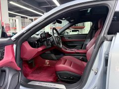 Porsche Taycan - ფოტო 4