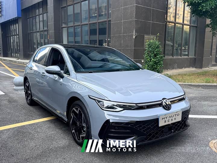 Volkswagen Golf 300TSI R-Line - ავტომობილი ჩინეთიდან