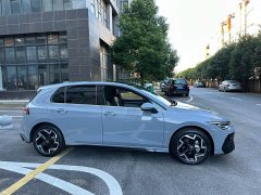Volkswagen Golf 300TSI R-Line - ფოტო 4