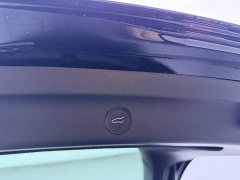Tesla Model Y Long Range All-Wheel Drive - ფოტო 14