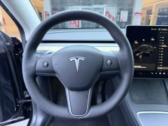Tesla Model Y Long Range All-Wheel Drive - ფოტო 9