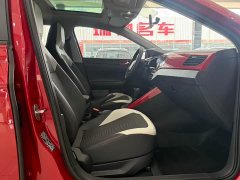Volkswagen Polo Plus 1.5L Automatic Colorful Tech Edition - ფოტო 9