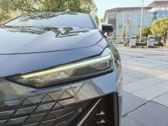 Changan UNI-V 1.5T Premium - ფოტო 8