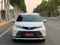 Toyota Sienna 2021 2.5L Hybrid Premium Edition - ფოტო 1