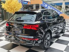 Audi Q5L 2020 40 TFSI Prestige Fashion Edition - ფოტო 4
