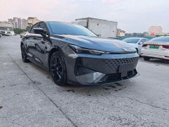 Changan UNI-V 1.5T Premium - ფოტო 3