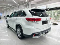 Toyota Highlander 2021 2.0T AWD Luxury 7-Seater - ფოტო 3