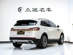 Lincoln Explorer 2021 2.7T AWD Prestige - ფოტო 10