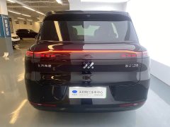 IM Motors Zhiji LS8 52 Max Luxury Six-Seater - ფოტო 15